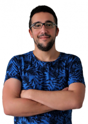 Tomás